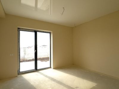 Casă cu 5 camere de vânzare în Central, Berceni – fotografia 5 din 15