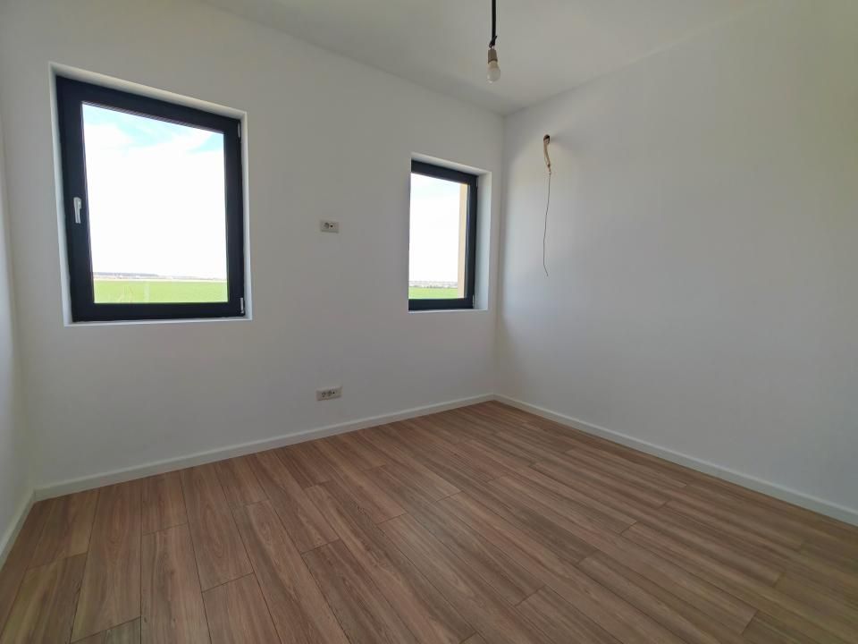 Casă cu 4 camere de vânzare în Otopeni – fotografia 12 din 22
