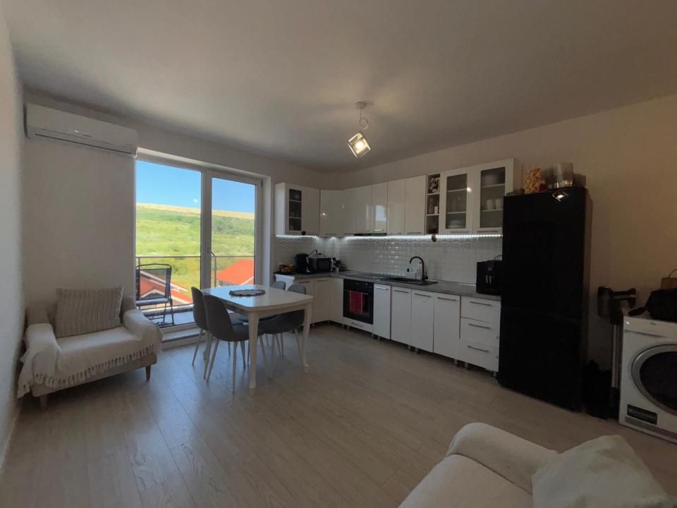 Apartament cu 3 camere de vânzare în Central, Chinteni – fotografia 1 din 27
