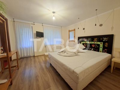 Casă cu 29 camere de vânzare în Valea Macesului – fotografia 4 din 49