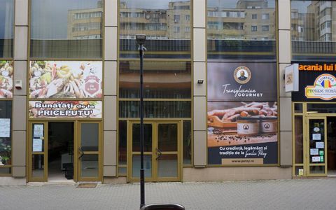 Spațiu comercial cu 2 camere de închiriat în Ultracentral, Râmnicu Vâlcea