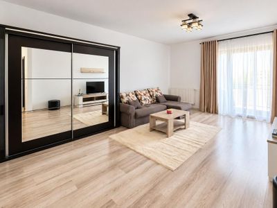 Apartament cu 2 camere de închiriat în Militari, București – fotografia 2 din 6