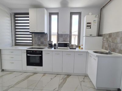 Apartament cu 2 camere de vânzare în Trivale, Pitești – fotografia 2 din 7