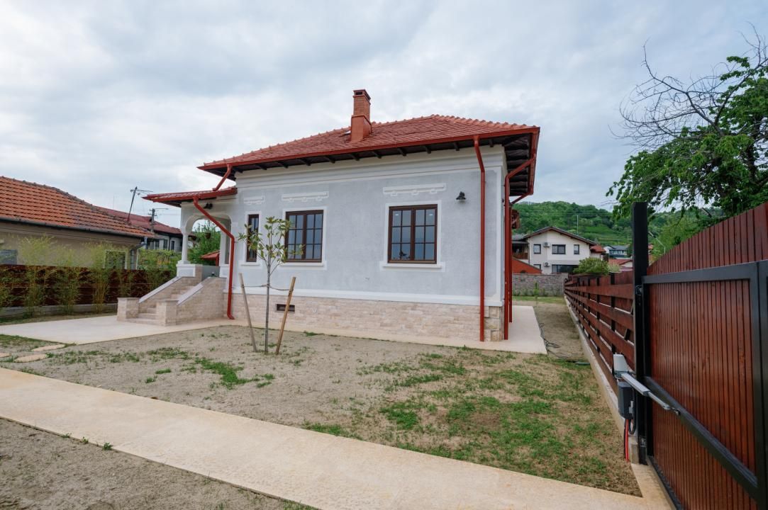 Casă cu 4 camere de vânzare în Central, Ștefănești – fotografia 21 din 64