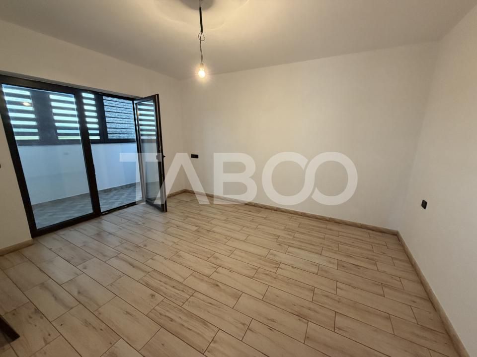 Casă cu 5 camere de vânzare în Sercaia – fotografia 11 din 18