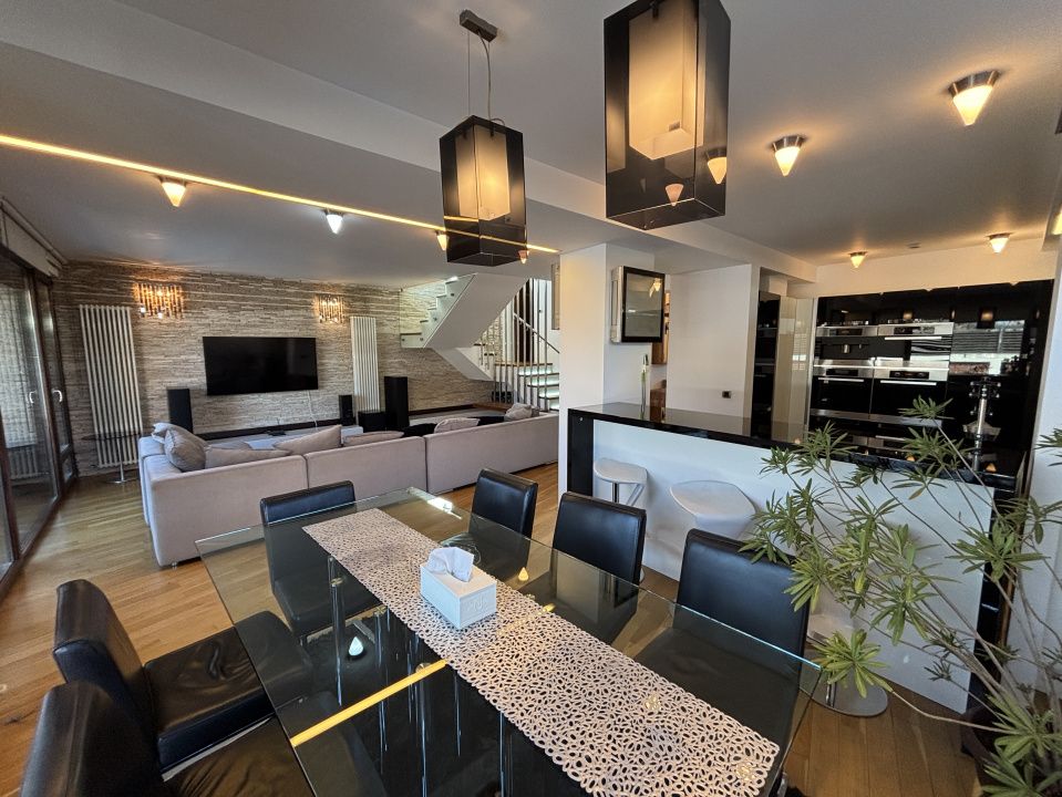 Casă cu 8 camere de vânzare în Colentina, București – fotografia 5 din 20