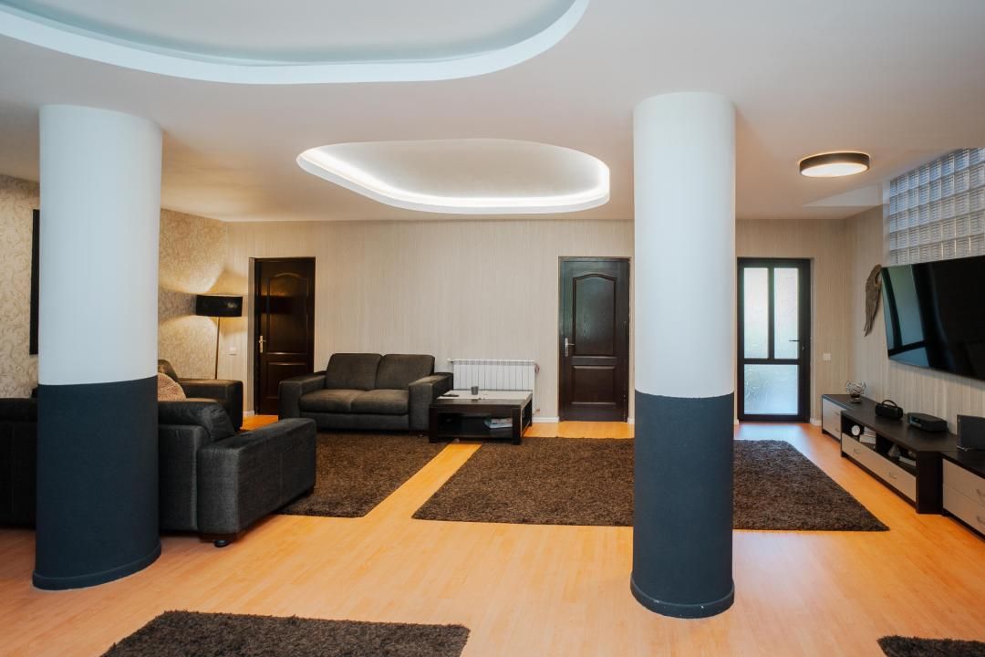 Spațiu comercial cu 10 camere de vânzare în Tătărași, Iași – fotografia 7 din 20
