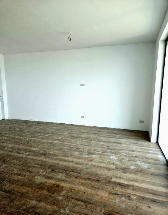 Apartament cu 3 camere de vânzare în Mamaia-Sat – fotografia 5 din 16