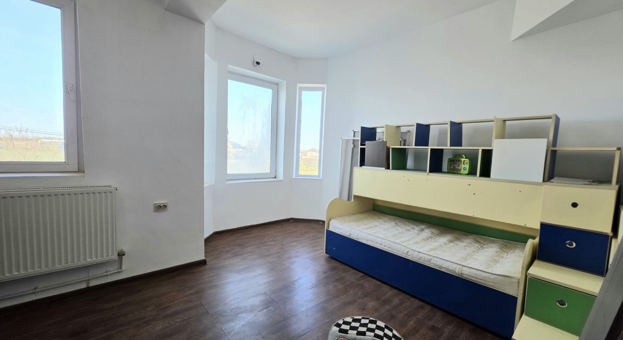 Casă cu 6 camere de vânzare în Km 5, Constanța – fotografia 4 din 18