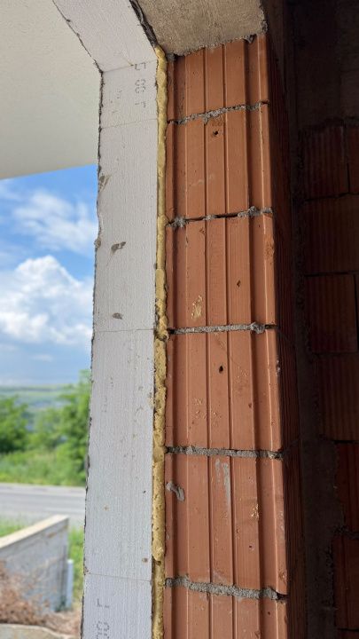Casă cu 4 camere de vânzare în Jucu de Sus – fotografia 10 din 14