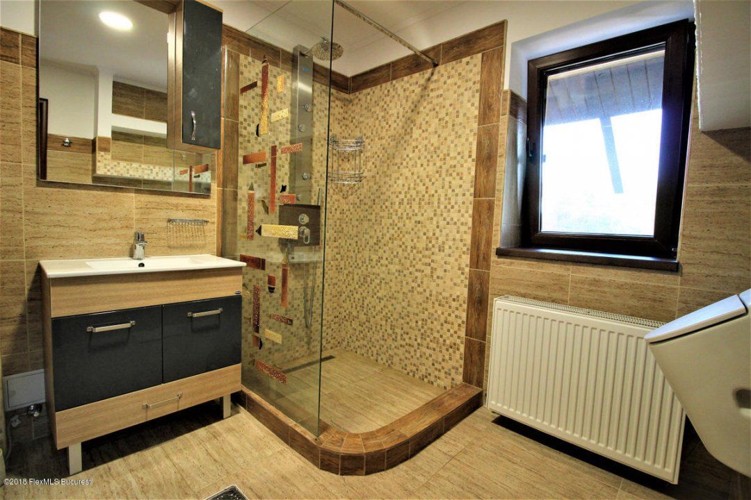 Casă cu 10 camere de vânzare în Mogoșoaia – fotografia 30 din 38