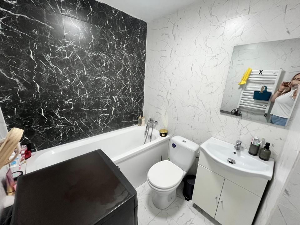 Casă cu 3 camere de închiriat în Central, Tunari – fotografia 19 din 20