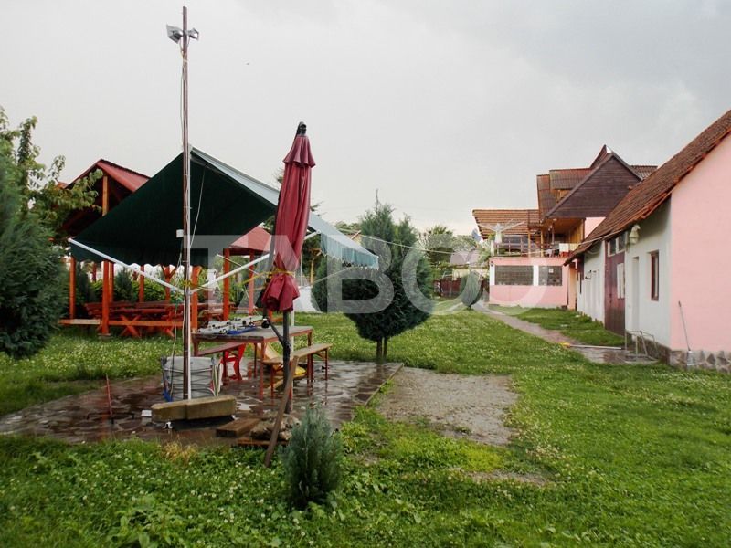 Hotel / pensiune cu 13 camere de vânzare în Cârțișoara – fotografia 9 din 53