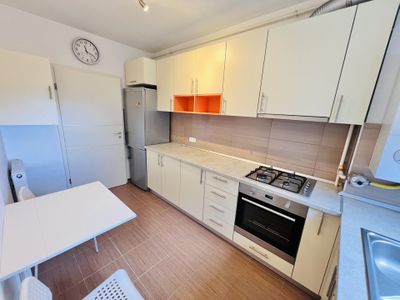 Apartament cu 2 camere de închiriat în Avantgarden, Brașov – fotografia 3 din 12