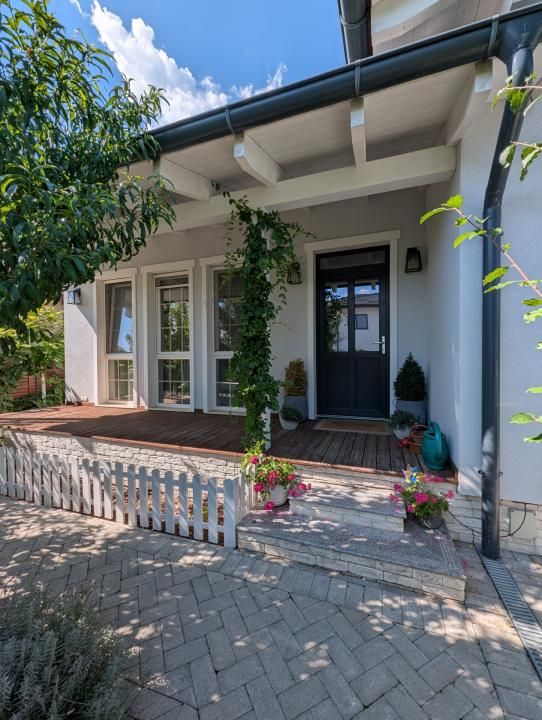 Casă cu 4 camere de vânzare în Nicolina, Iași – fotografia 2 din 33