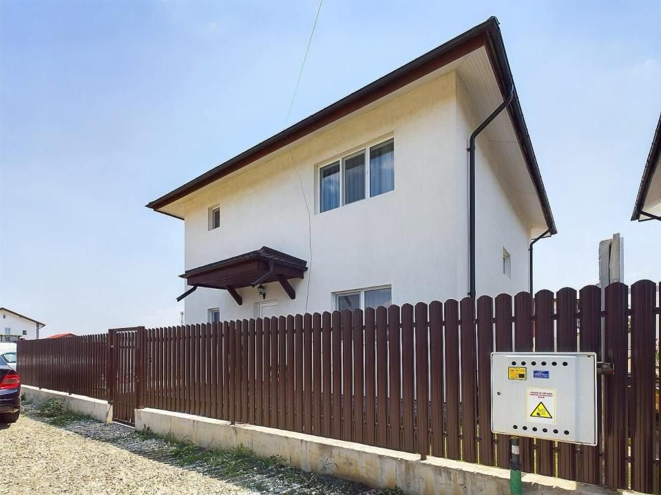 Casă cu 4 camere de vânzare în Domnești – fotografia 15 din 17
