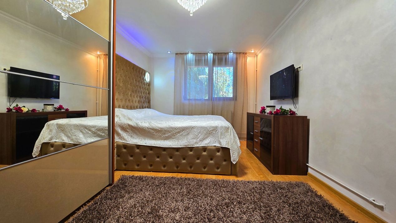 Casă cu 8 camere de vânzare în Central, Afumați – fotografia 39 din 91