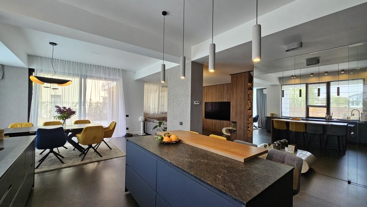 Casă cu 4 camere de vânzare în Central, Corbeanca – fotografia 5 din 42