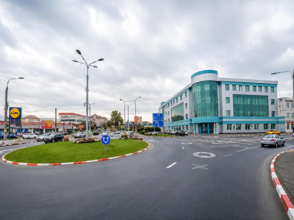 Spațiu de birouri cu 50 camere de vânzare în Turnisor, Sibiu – fotografia 4 din 7