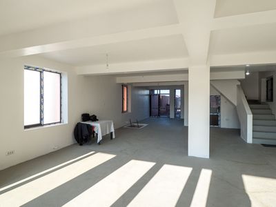 Casă cu 8 camere de vânzare în Est, Voluntari – fotografia 4 din 65
