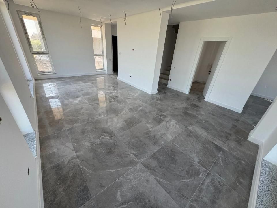 Casă cu 4 camere de vânzare în Tunari – fotografia 10 din 14