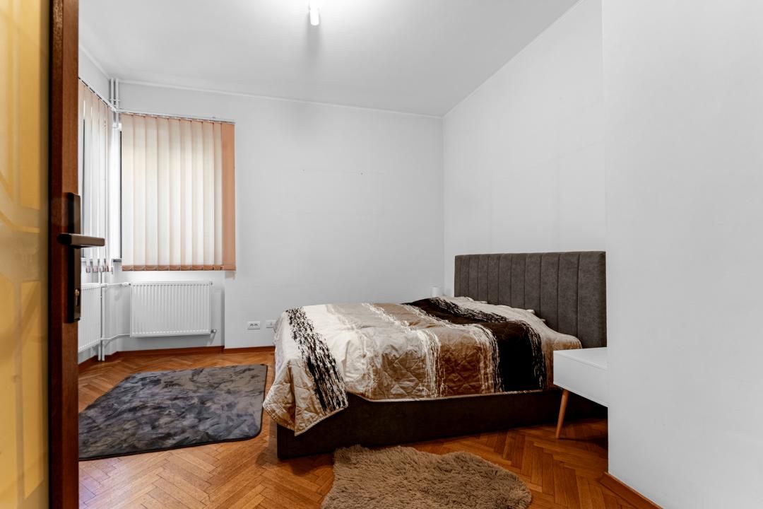 Casă cu 7 camere de vânzare în Ferdinand, București – fotografia 17 din 25