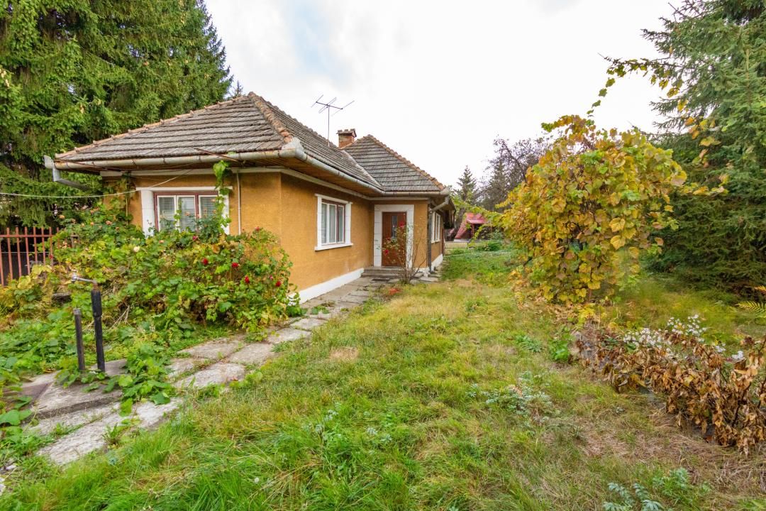 Casă cu 3 camere de vânzare în Baciu, Săcele – fotografia 1 din 19