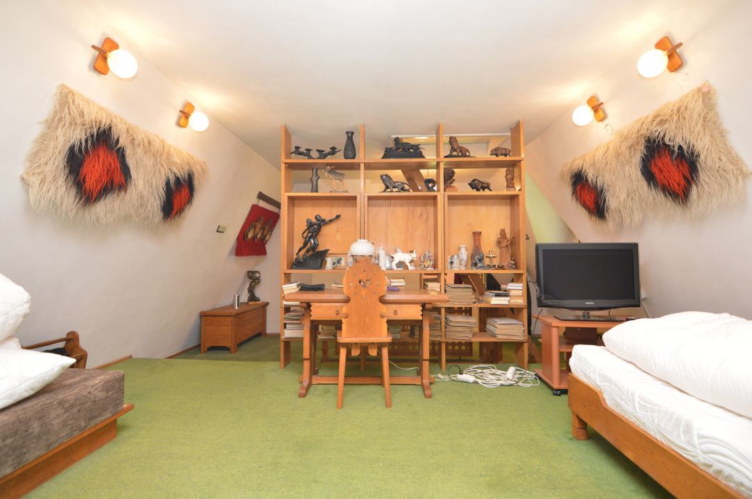 Casă cu 6 camere de vânzare în Central, Cheia – fotografia 26 din 40