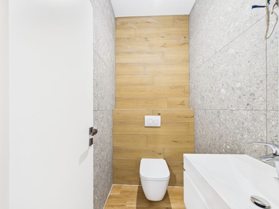 Casă cu 4 camere de vânzare în Est, Sânpetru – fotografia 9 din 28