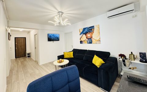 Apartament cu 3 camere de vânzare în Est, Mamaia
