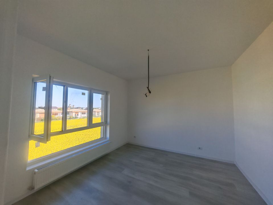 Casă cu 4 camere de vânzare în Central, Tunari – fotografia 13 din 17