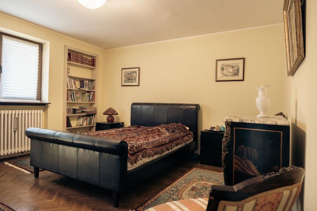 Casă cu 9 camere de vânzare în Ultracentral, București – fotografia 36 din 46