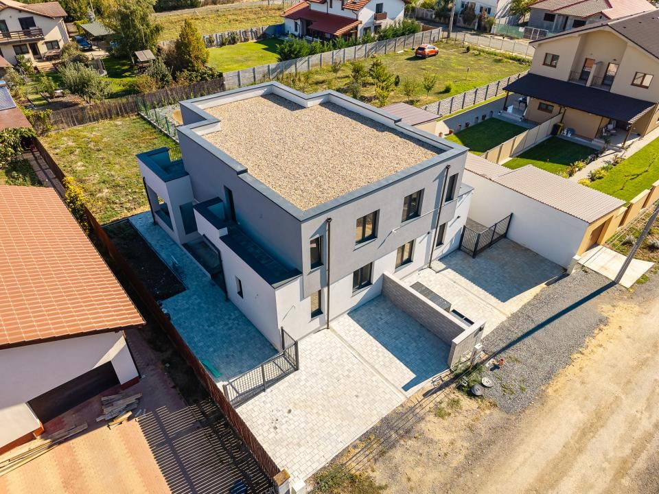 Casă cu 4 camere de vânzare în Moșnița Nouă – fotografia 50 din 56