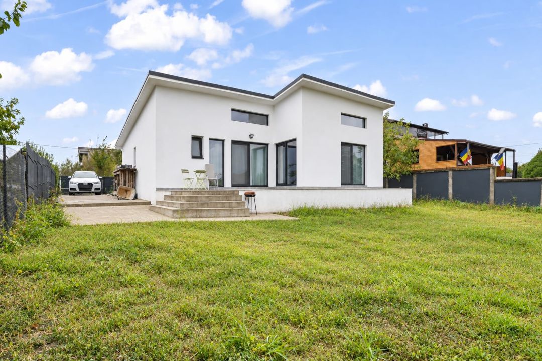 Casă cu 4 camere de vânzare în Central, Ghermanesti – fotografia 3 din 26