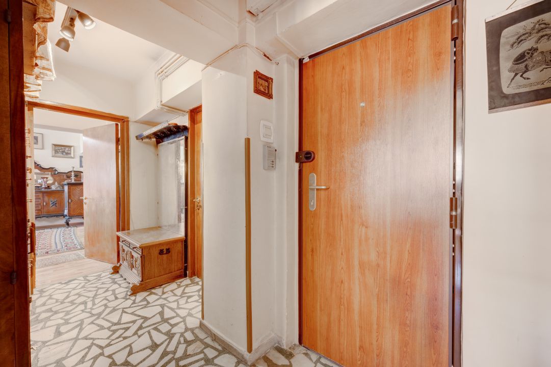 Apartament cu 4 camere de vânzare în 1 Mai, București – fotografia 21 din 28