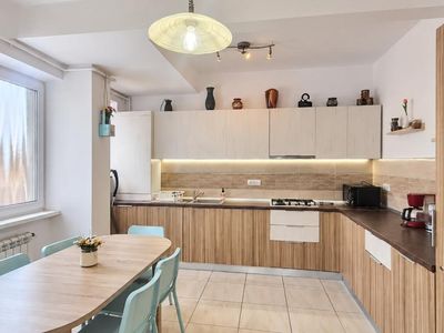 Apartament cu 3 camere de închiriat în Centrul Istoric, Brașov – fotografia 5 din 14