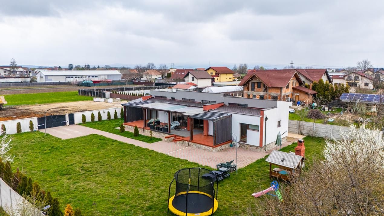 Casă cu 3 camere de închiriat în Stupini, Brașov – fotografia 16 din 18