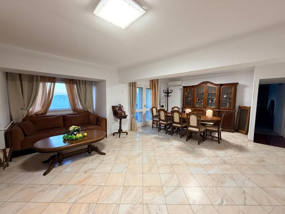 Apartament cu 6 camere de închiriat în Unirii, București – fotografia 3 din 17