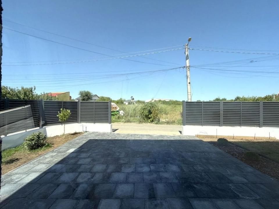 Casă cu 5 camere de vânzare în Otopeni – fotografia 8 din 12