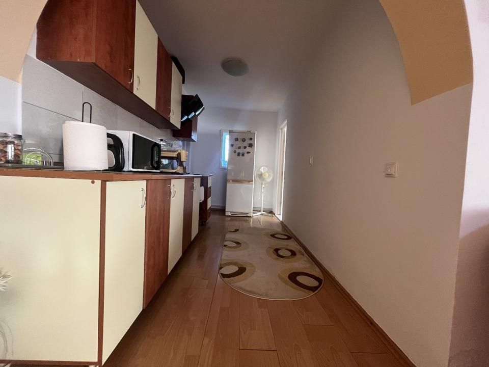 Casă cu 4 camere de vânzare în Central, Magura (Hulubesti) – fotografia 9 din 41