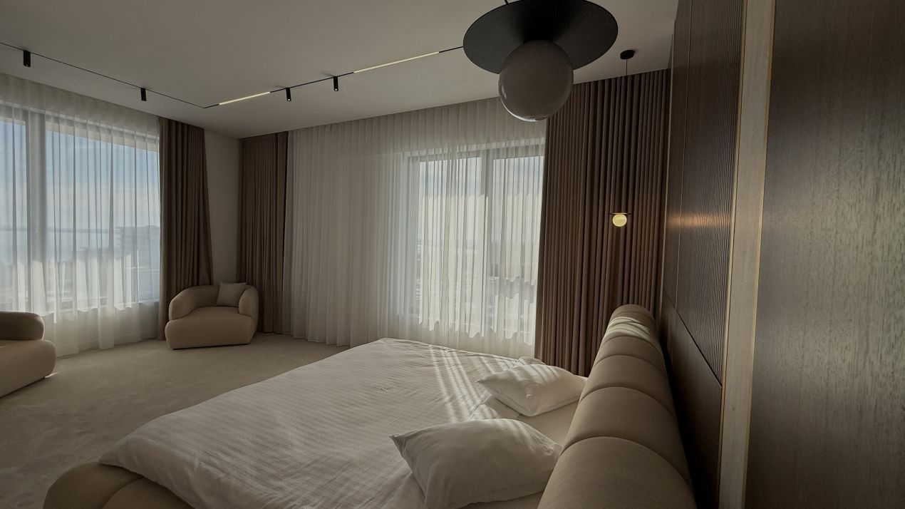 Apartament cu 6 camere de vânzare în Mamaia – fotografia 69 din 85