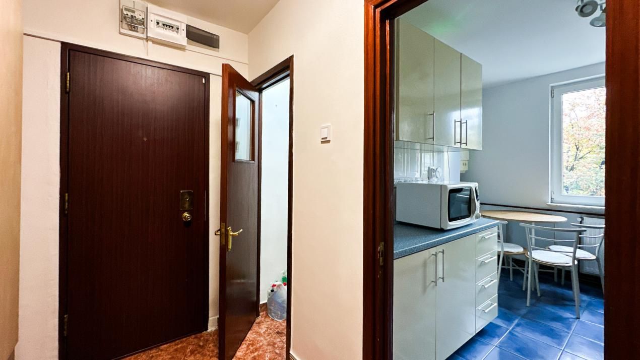 Apartament cu 3 camere de închiriat în Drumul Taberei, București – fotografia 12 din 14