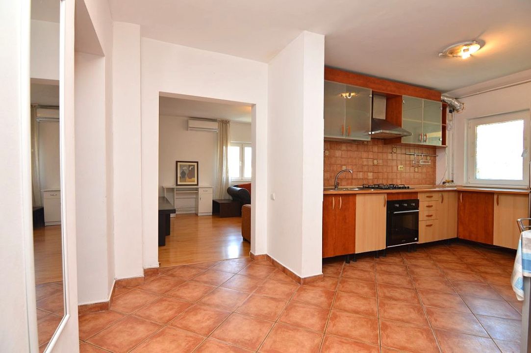 Apartament cu 3 camere de vânzare în Unirii, București – fotografia 8 din 26