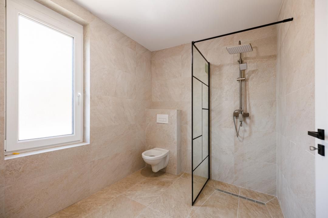 Casă cu 4 camere de vânzare în Moșnița Nouă – fotografia 19 din 56