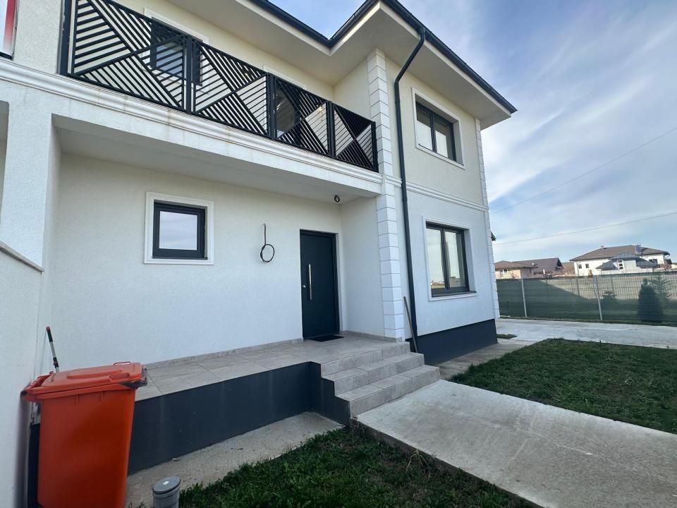 Casă cu 5 camere de vânzare în Dascalu – fotografia 31 din 33